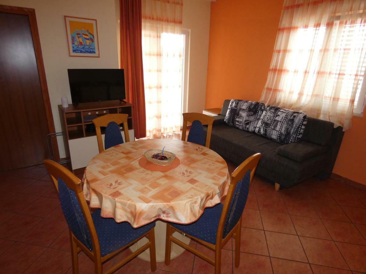 Apartmani Saric Rogoznica Zečevo 外观 照片